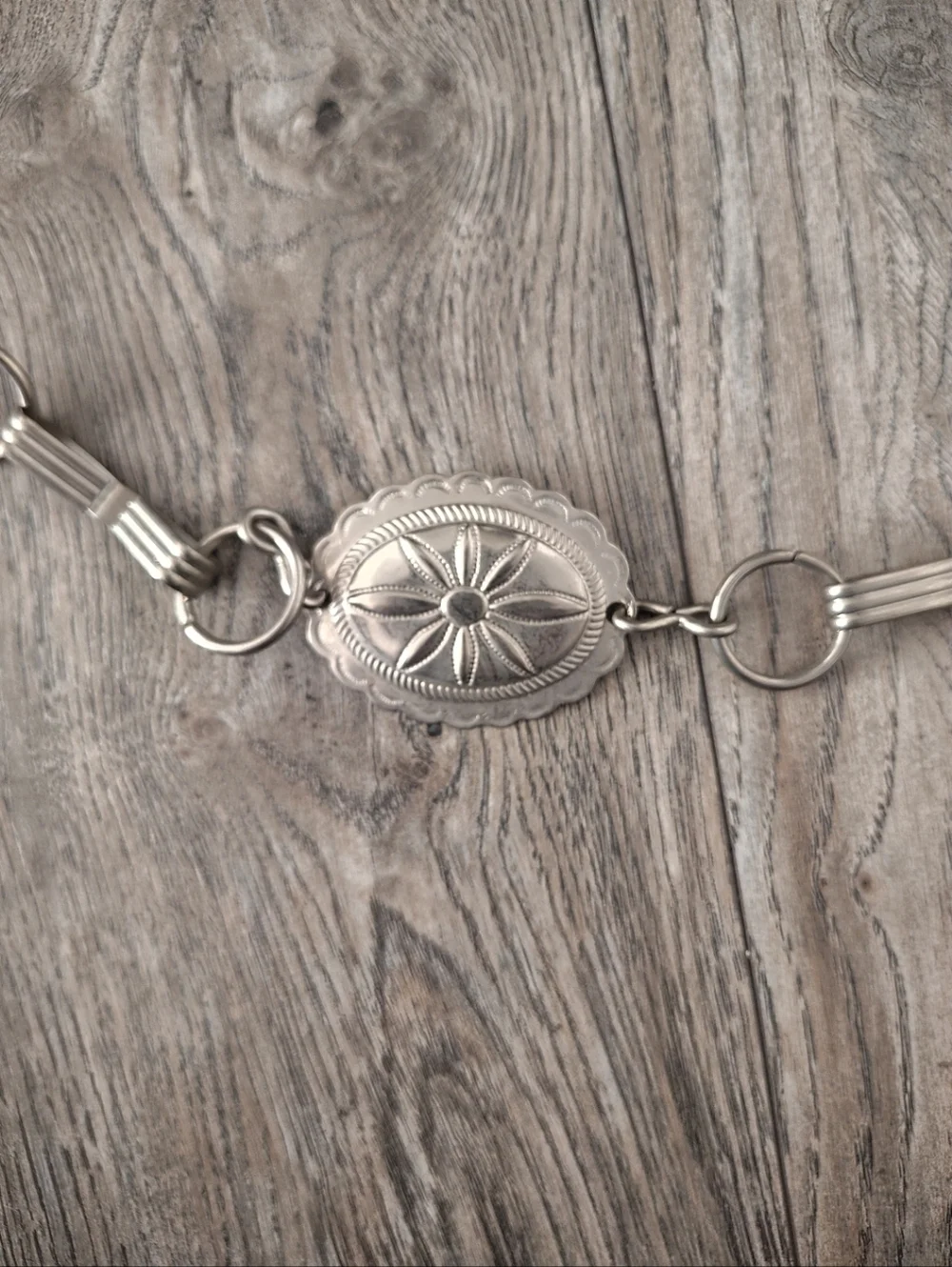 Vintage Silver Tone Concho Belt Western Boho Stamped Oval Link Adjustable - Picture 2 of 5
